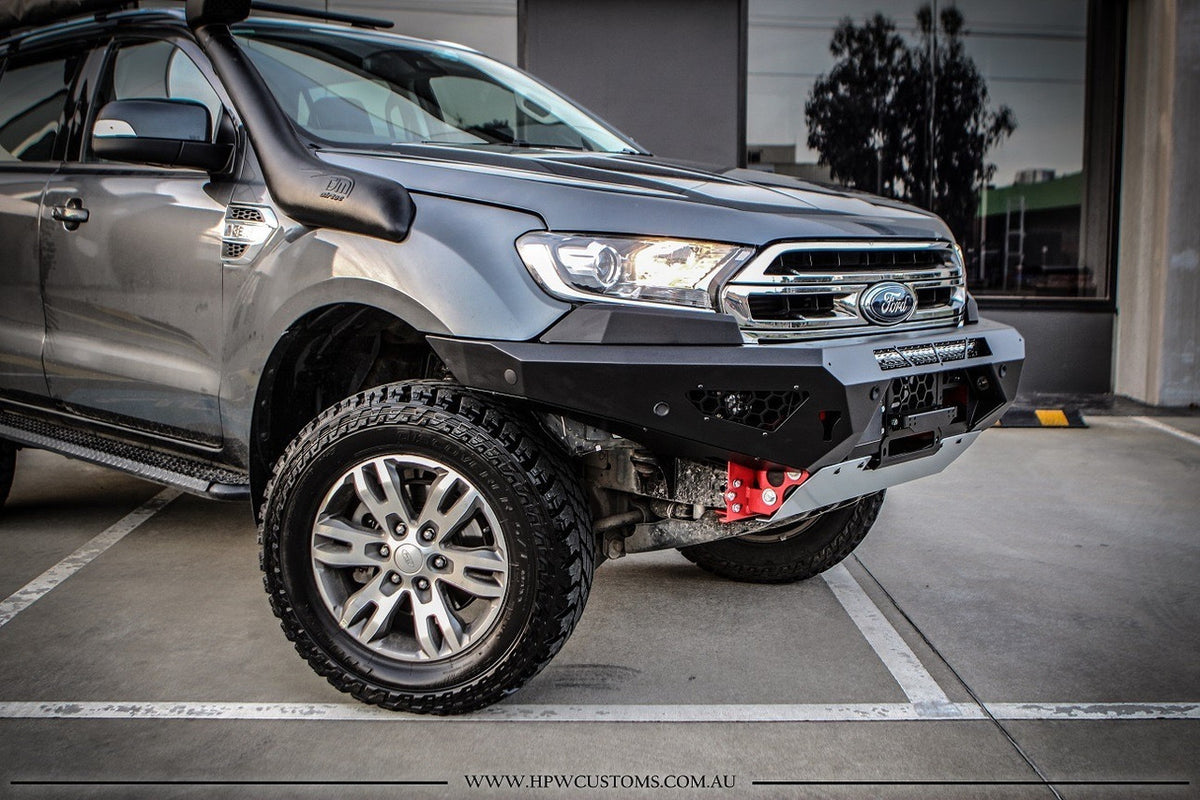 Offroad Animal Predator Bullbar for Everest