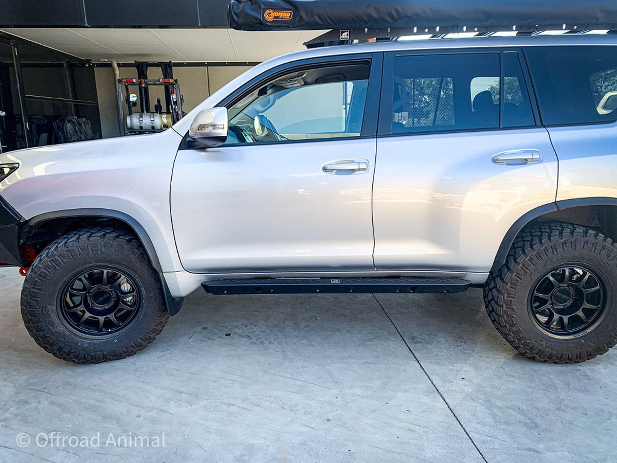 Offroad Animal Rock Sliders for Prado